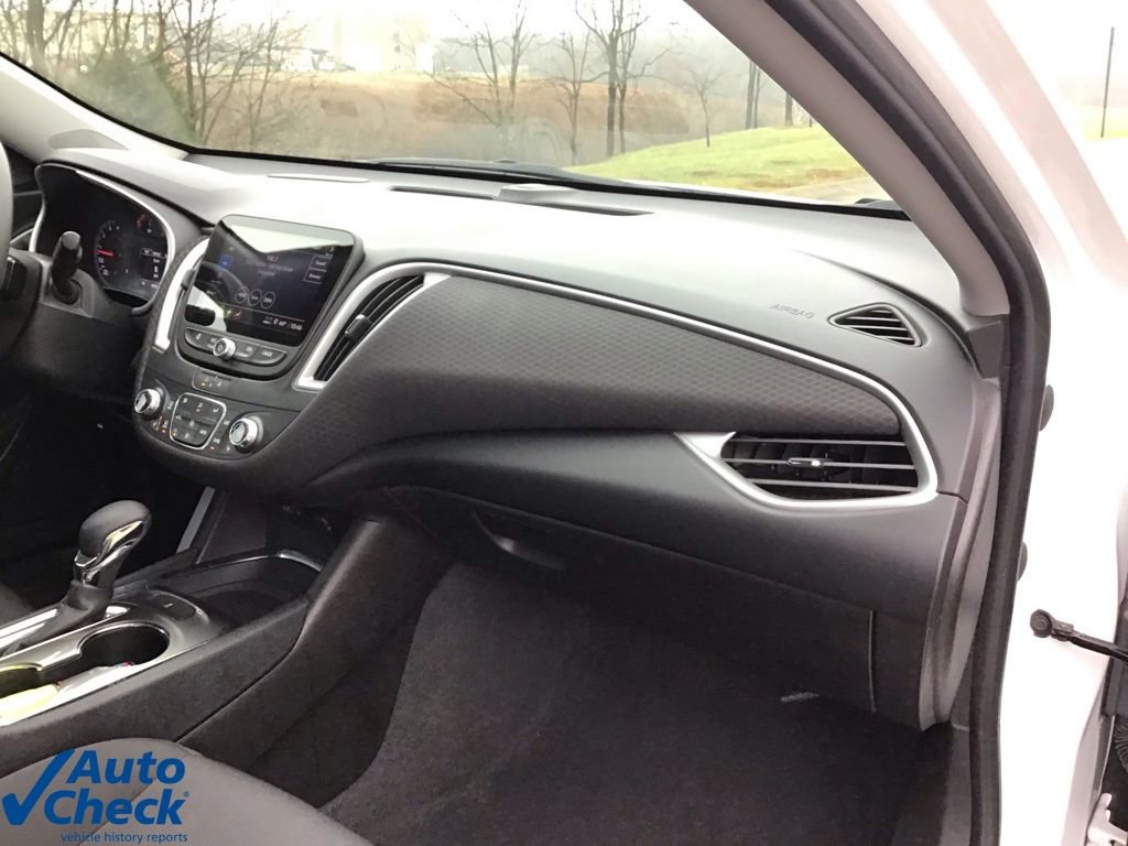 Used 2024 Chevrolet Malibu LT image 24