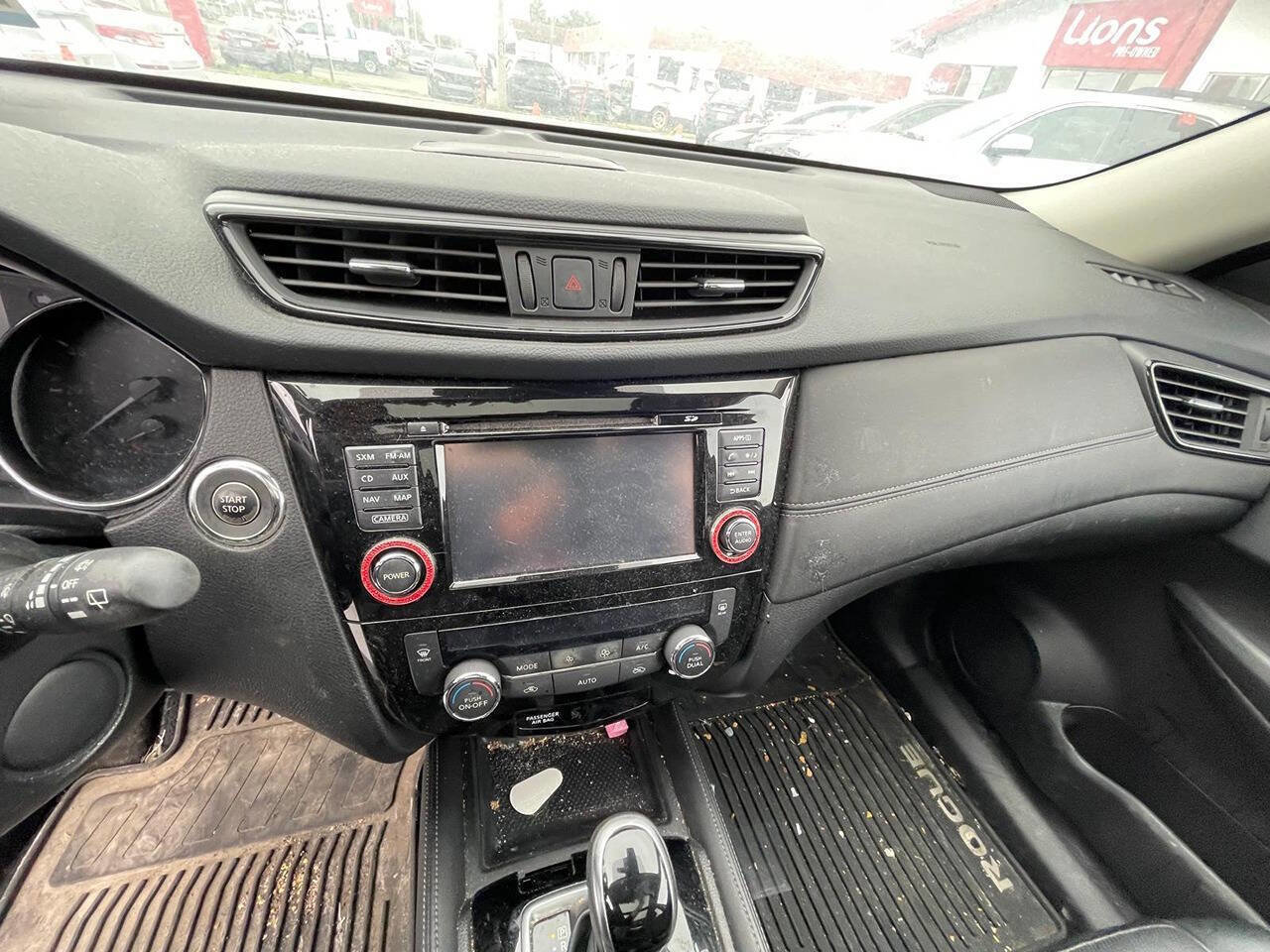 Used 2017 Nissan Rogue SL w/ SL Premium Package image 9