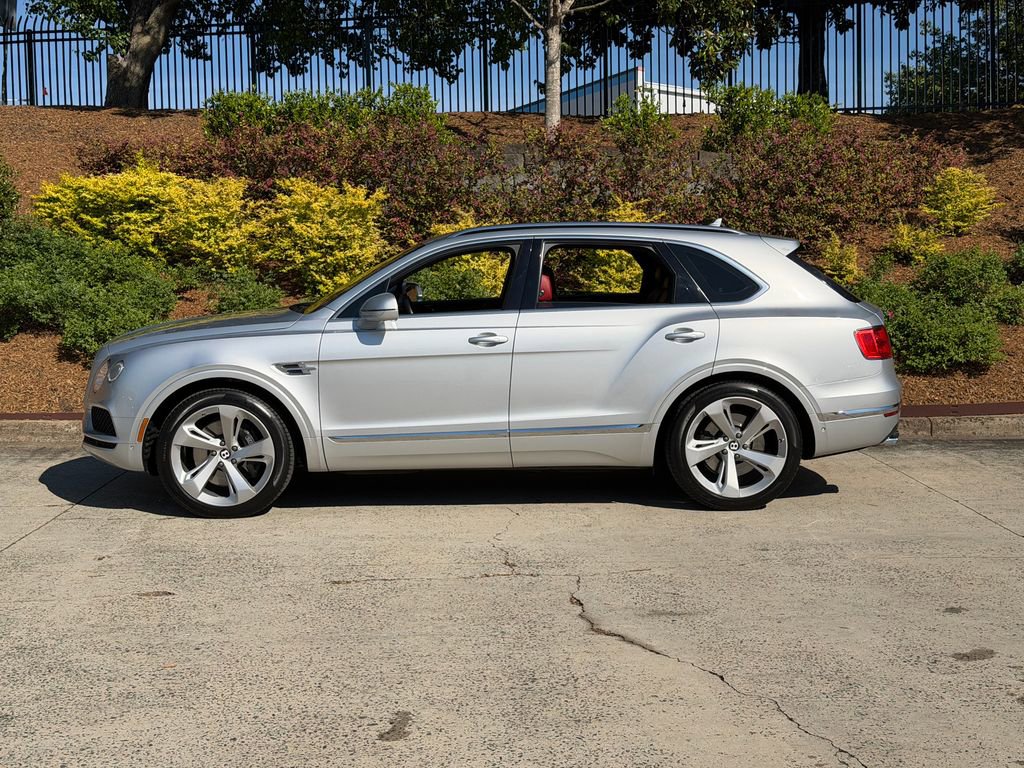 Used 2019 Bentley Bentayga AWD/4WD image 9