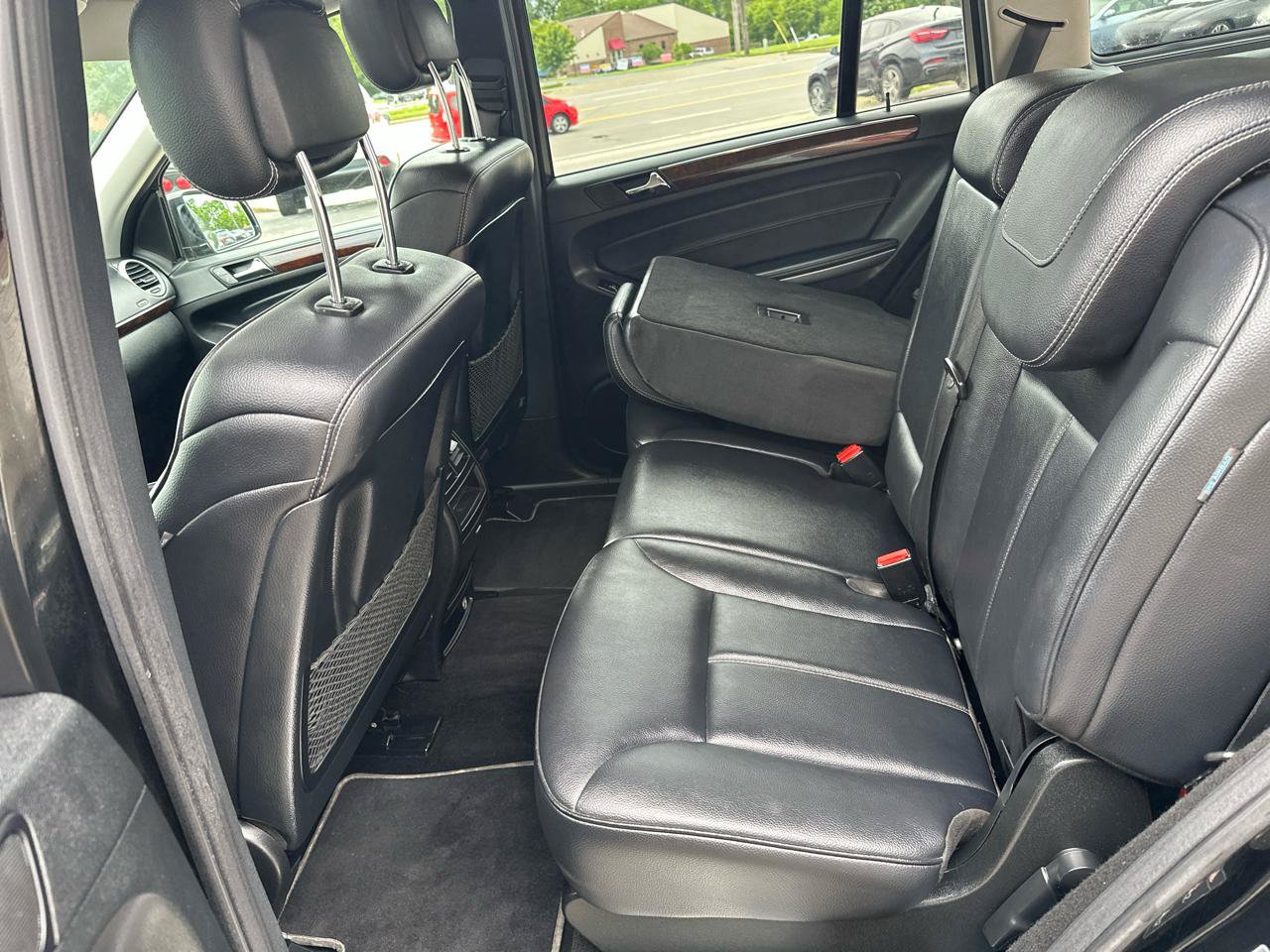 Used 2011 Mercedes-Benz GL 450 4MATIC w/ Premium 2 Pkg image 27