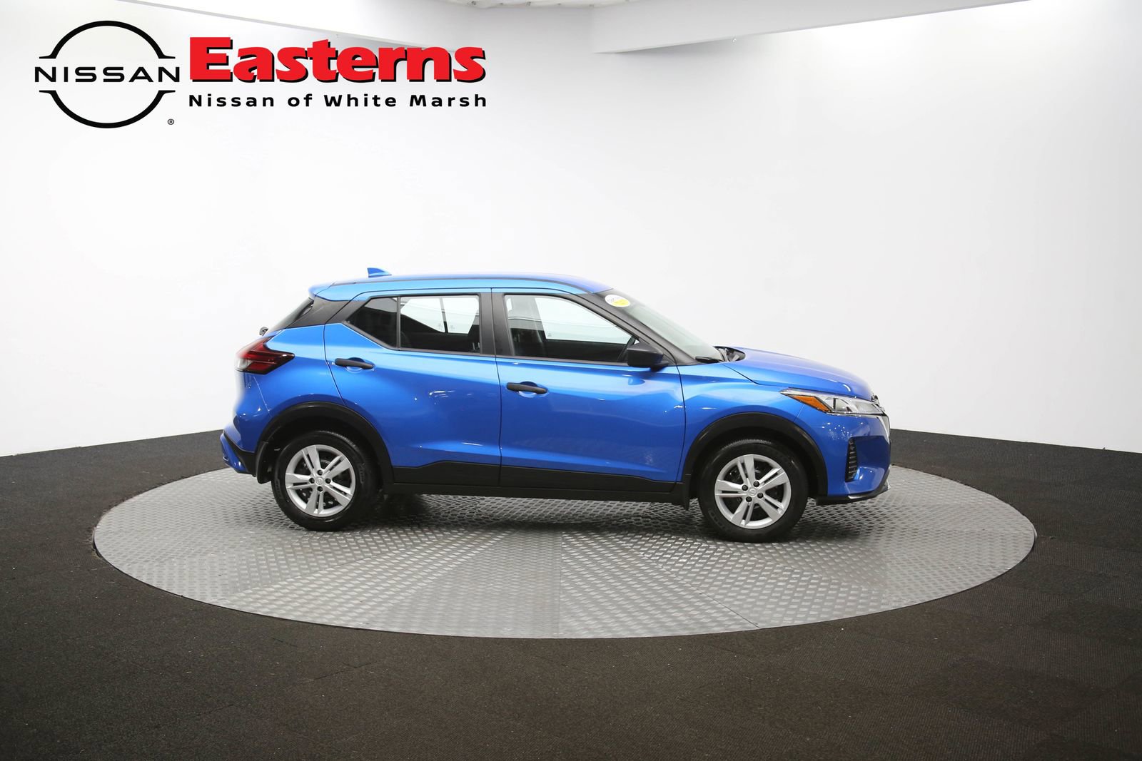 Used 2024 Nissan Kicks S image 82