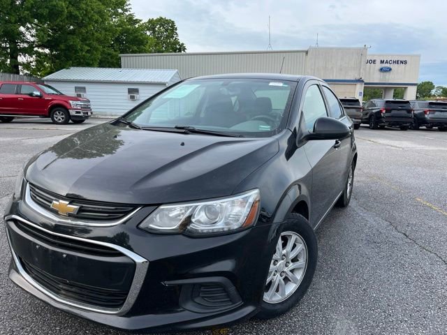 Used 2019 Chevrolet Sonic LT FWD image 1