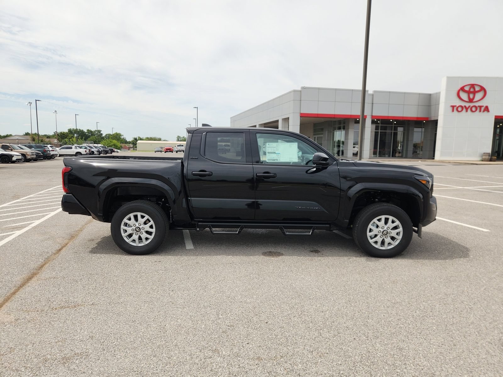 New 2026 Toyota Tacoma SR5 AWD/4WD image 7