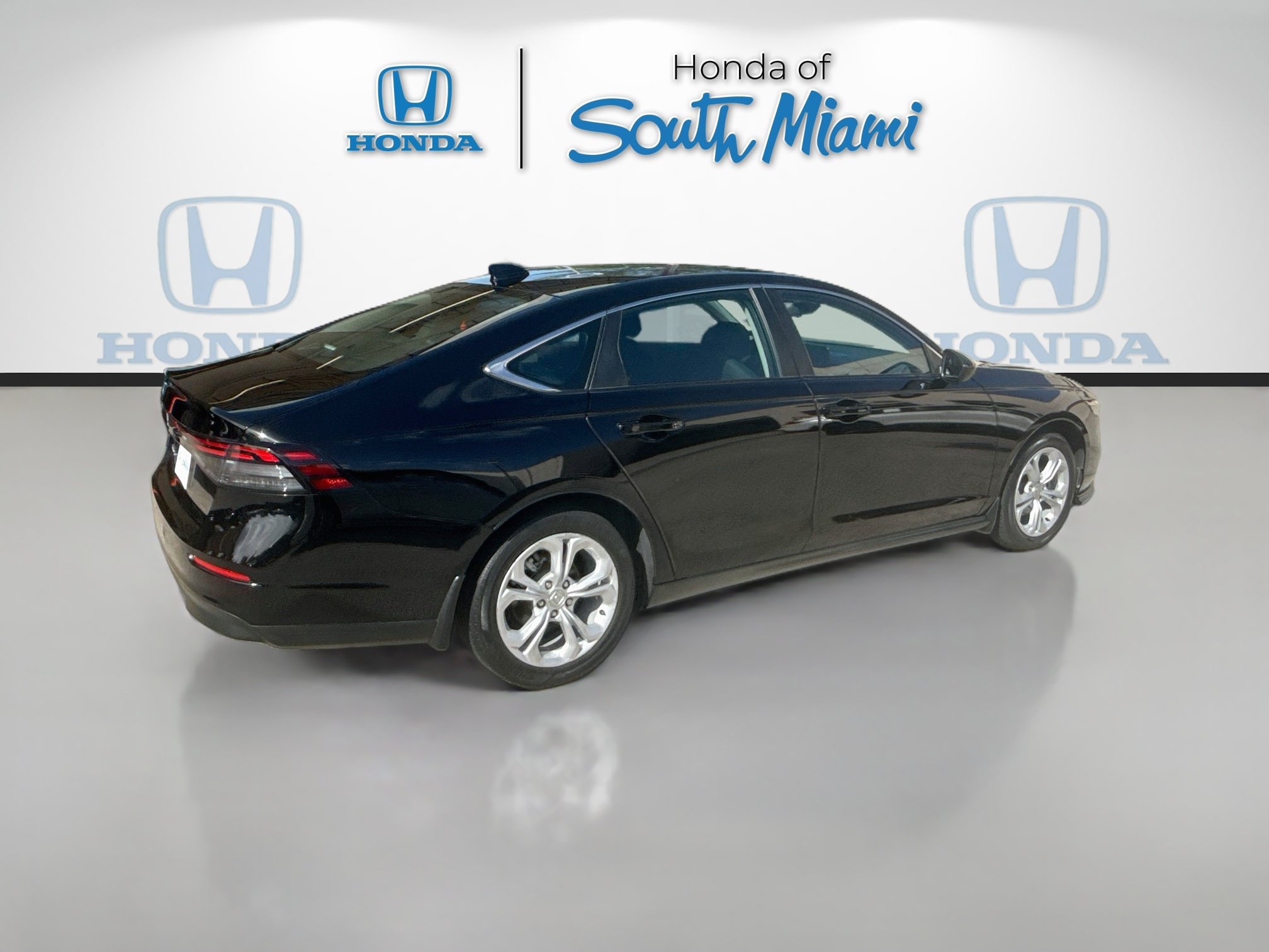 Used 2024 Honda Accord LX image 7