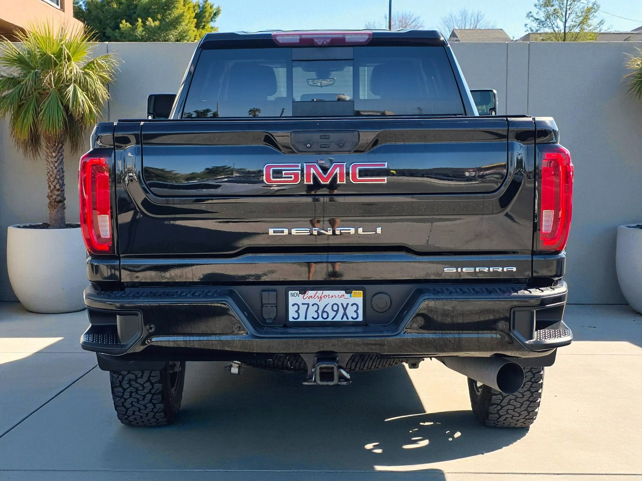 Used 2021 GMC Sierra 3500 Denali w/ Denali Black Diamond Edition AWD/4WD image 9