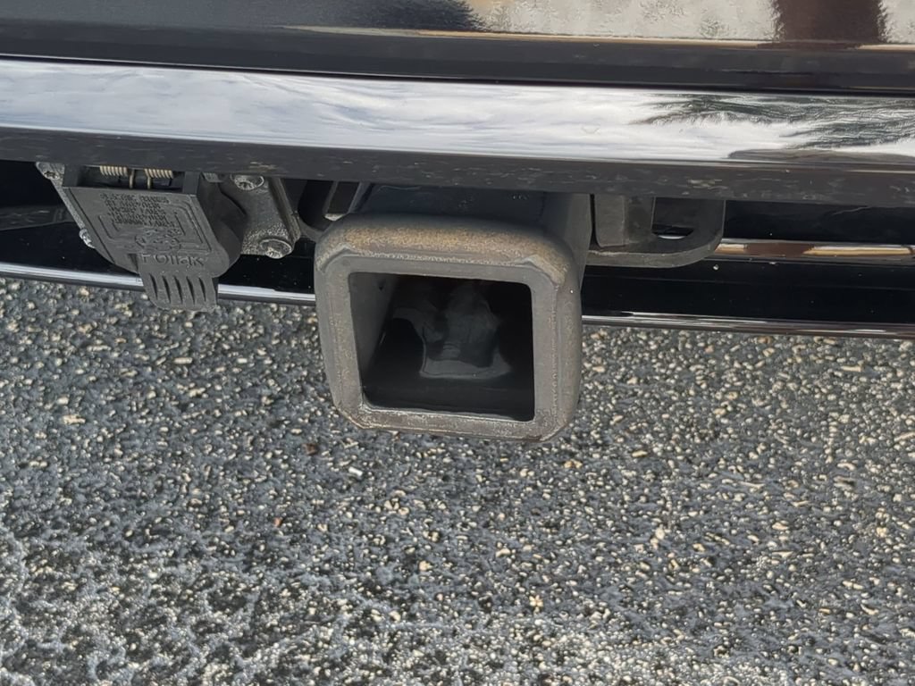 Used 2019 Volkswagen Atlas SEL R-Line AWD/4WD image 12