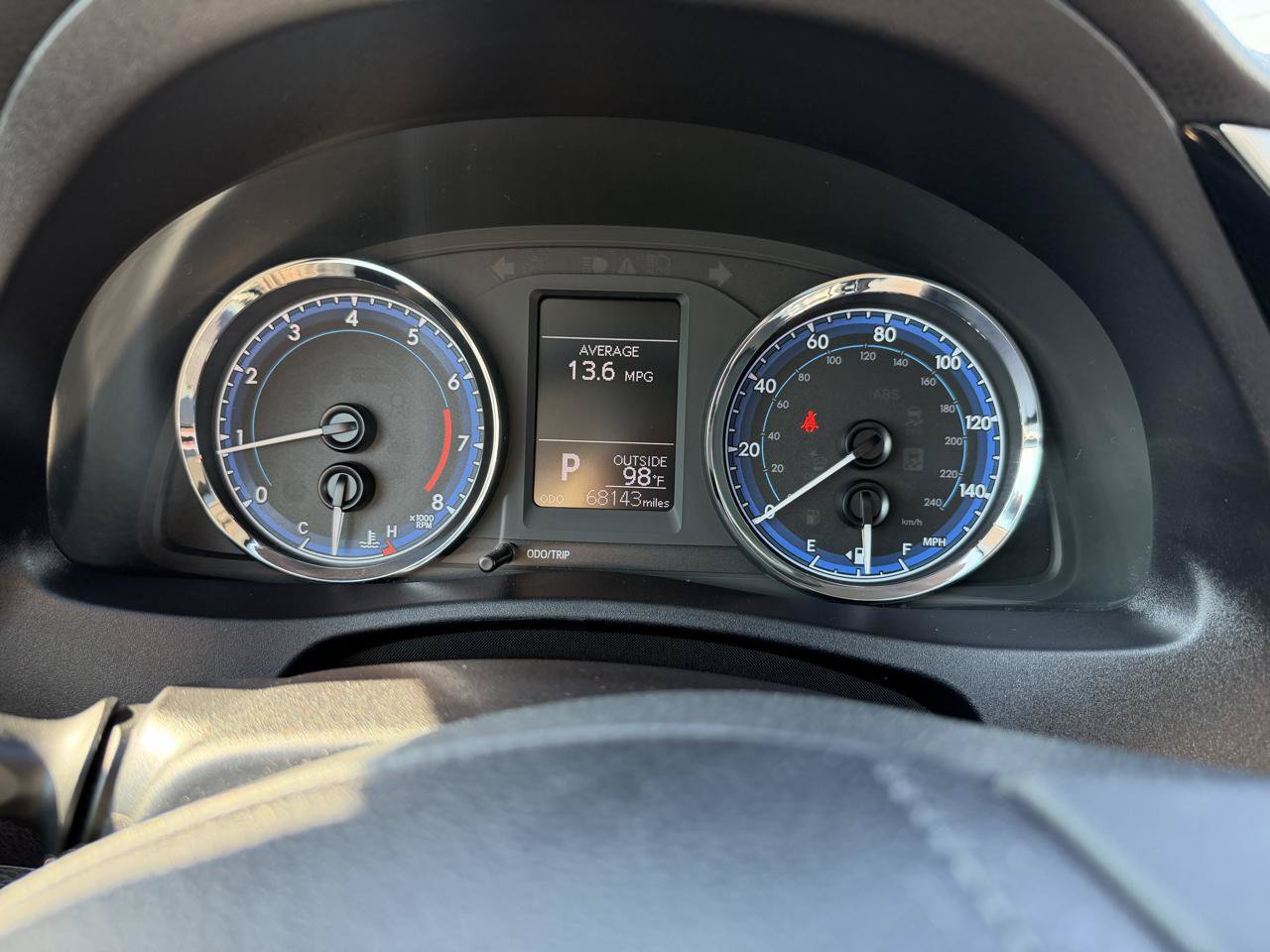 Used 2018 Toyota Corolla LE FWD image 16