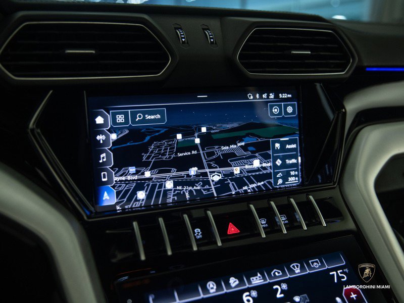 Used 2020 Lamborghini Urus image 50