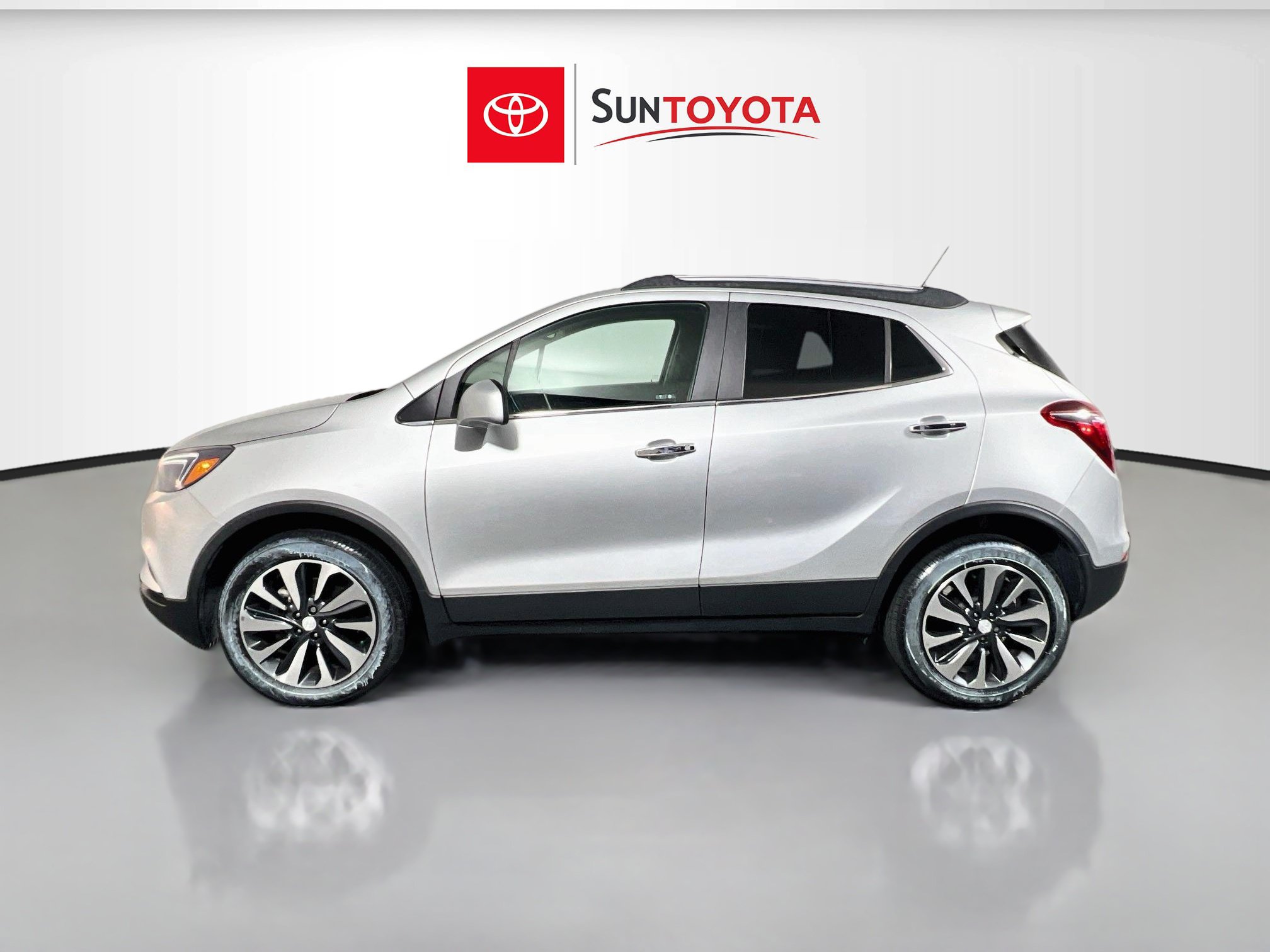 Used 2021 Buick Encore Preferred w/ Safety Package II AWD/4WD image 7