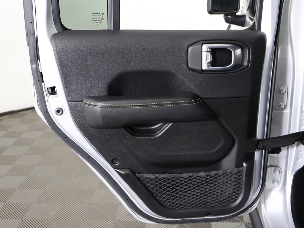 Used 2024 Jeep Wrangler Sahara image 22