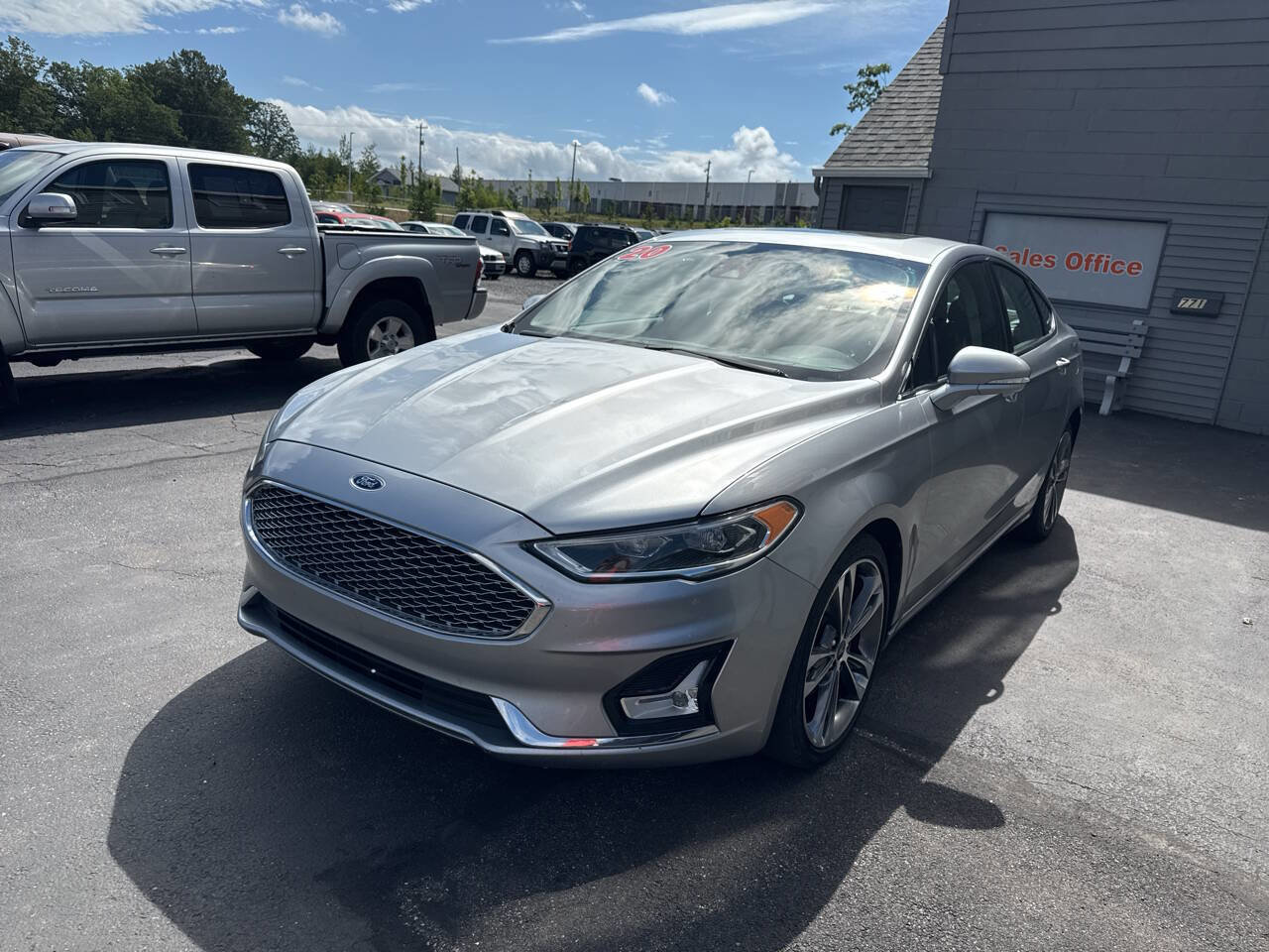 Used 2020 Ford Fusion Titanium image 4