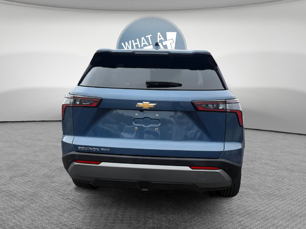 Used 2025 Chevrolet Equinox LT AWD/4WD image 5