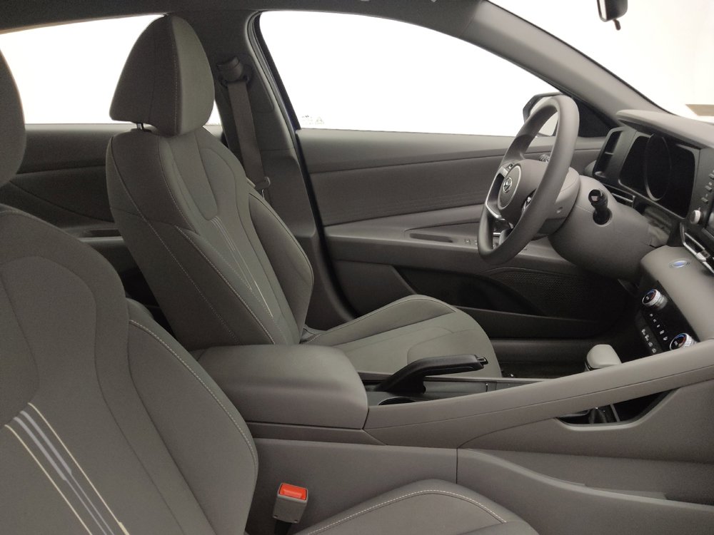 Used 2021 Hyundai Elantra SEL FWD image 21