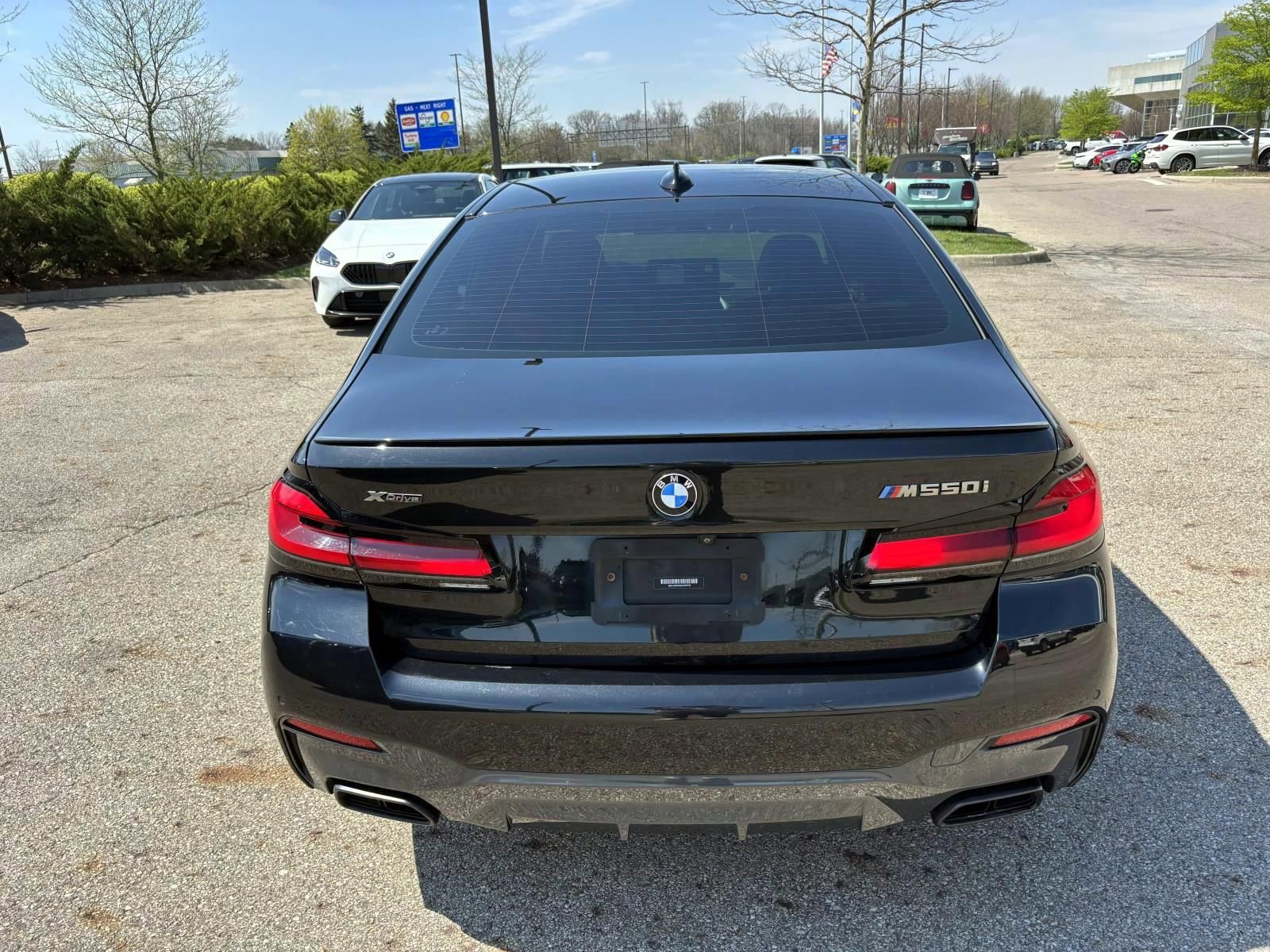 Used 2021 BMW M550i xDrive w/ Dynamic Handling Package image 6