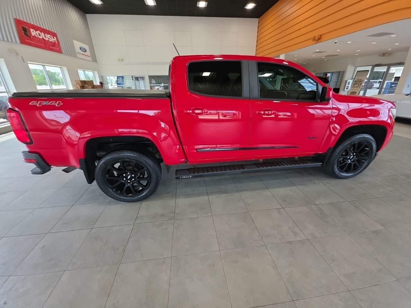 Used 2019 Chevrolet Colorado LT w/ Colorado RST Special Edition AWD/4WD image 7