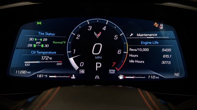 Used 2024 Chevrolet Corvette Stingray Premium Cpe w/ Z51 Performance Package RWD image 11