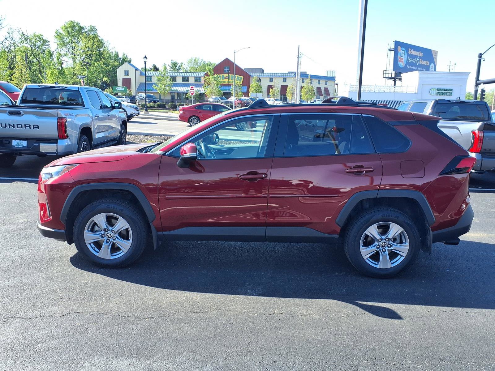 Certified 2025 Toyota RAV4 XLE w/ Convenience Package FWD image 29