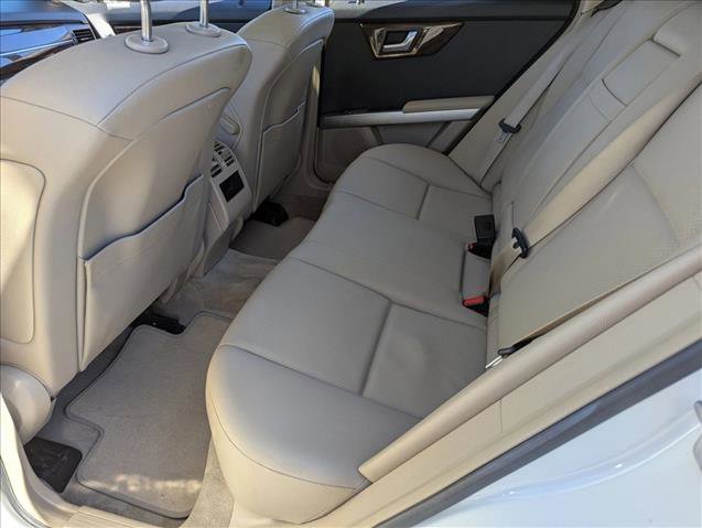 Used 2012 Mercedes-Benz GLK 350 4MATIC image 18