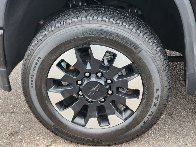 Used 2020 Chevrolet Silverado 2500 Custom w/ Custom Value Package image 18