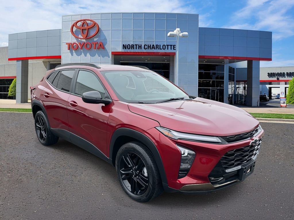 Used 2024 Chevrolet Trax ACTIV w/ Sunroof Package