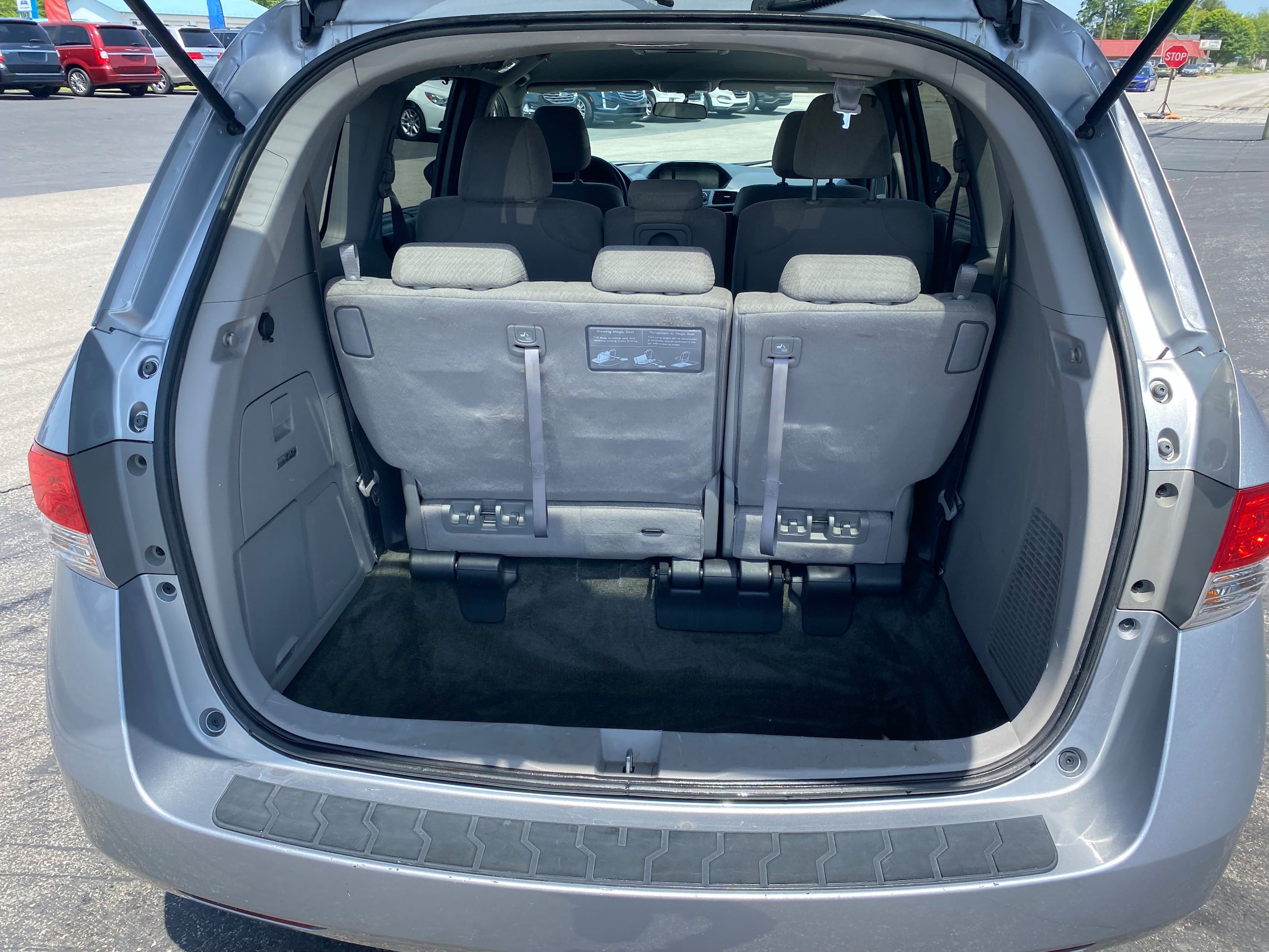 Used 2016 Honda Odyssey SE image 19