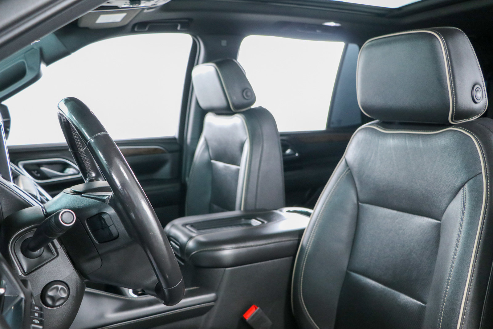 Used 2022 Chevrolet Tahoe Premier RWD image 28