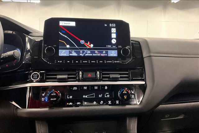 Used 2024 Nissan Pathfinder Platinum w/ Cargo Package AWD/4WD image 31