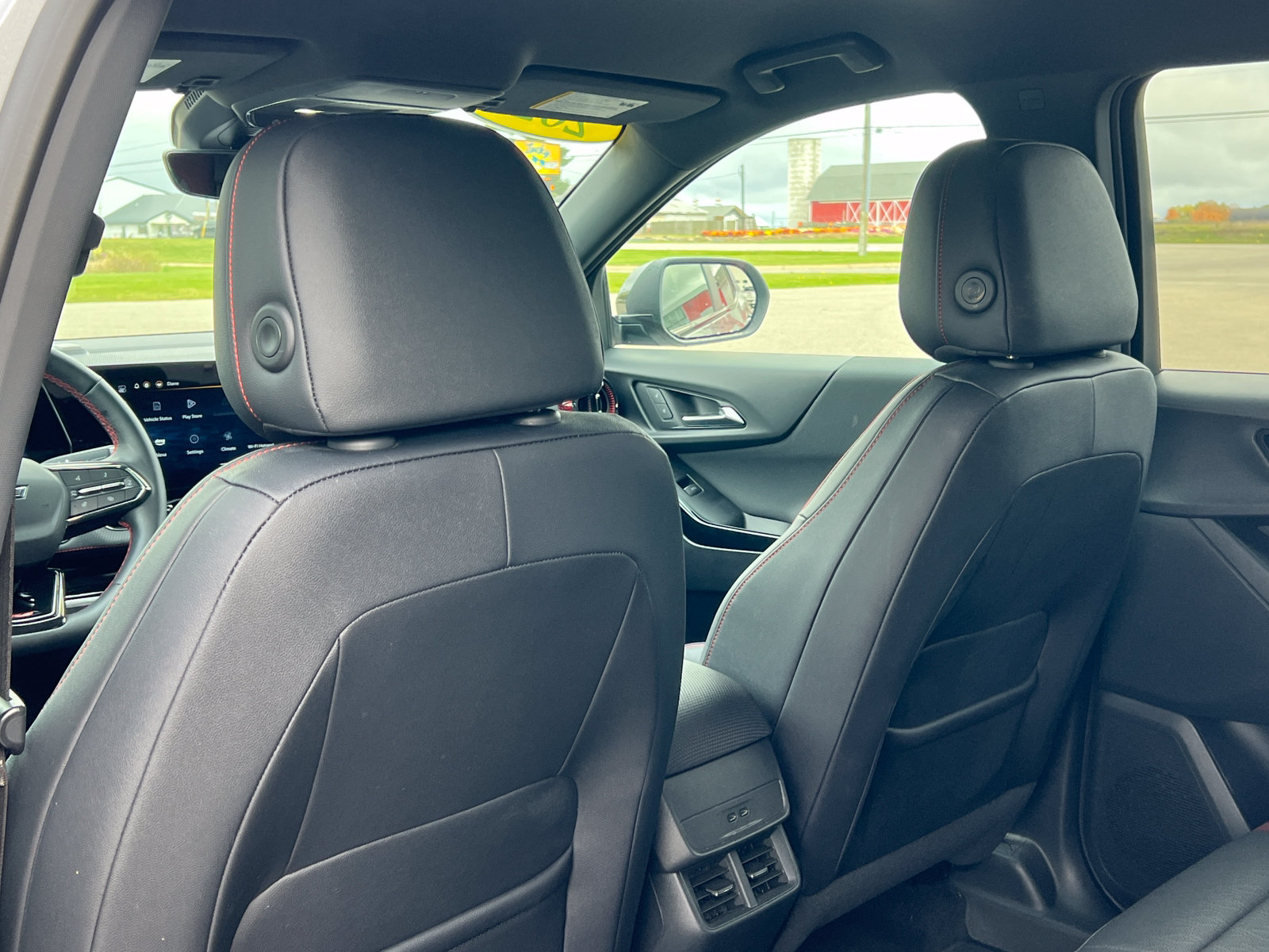 Used 2025 Chevrolet Equinox RS w/ Safety and Technology Package AWD/4WD image 36