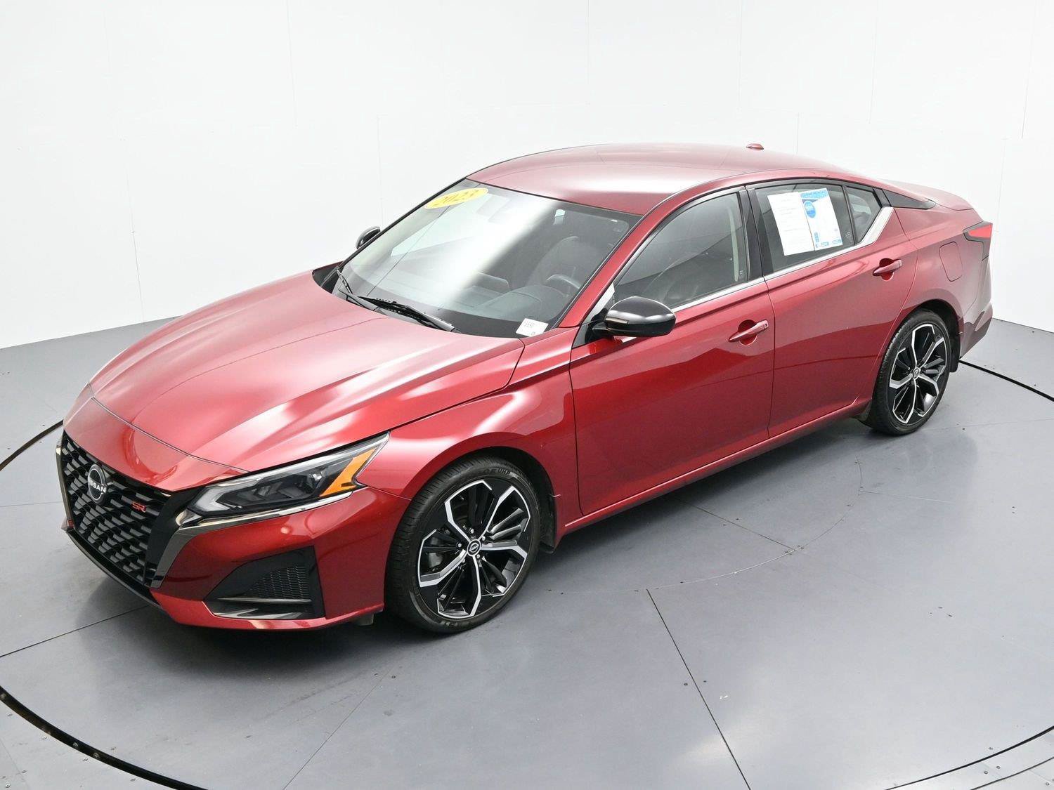 Used 2023 Nissan Altima 2.5 SR FWD image 35