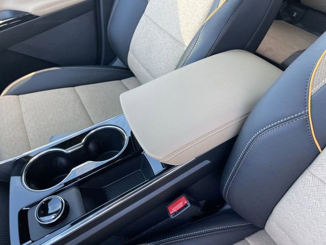 New 2026 Chevrolet Equinox ACTIV w/ Convenience Package III image 21