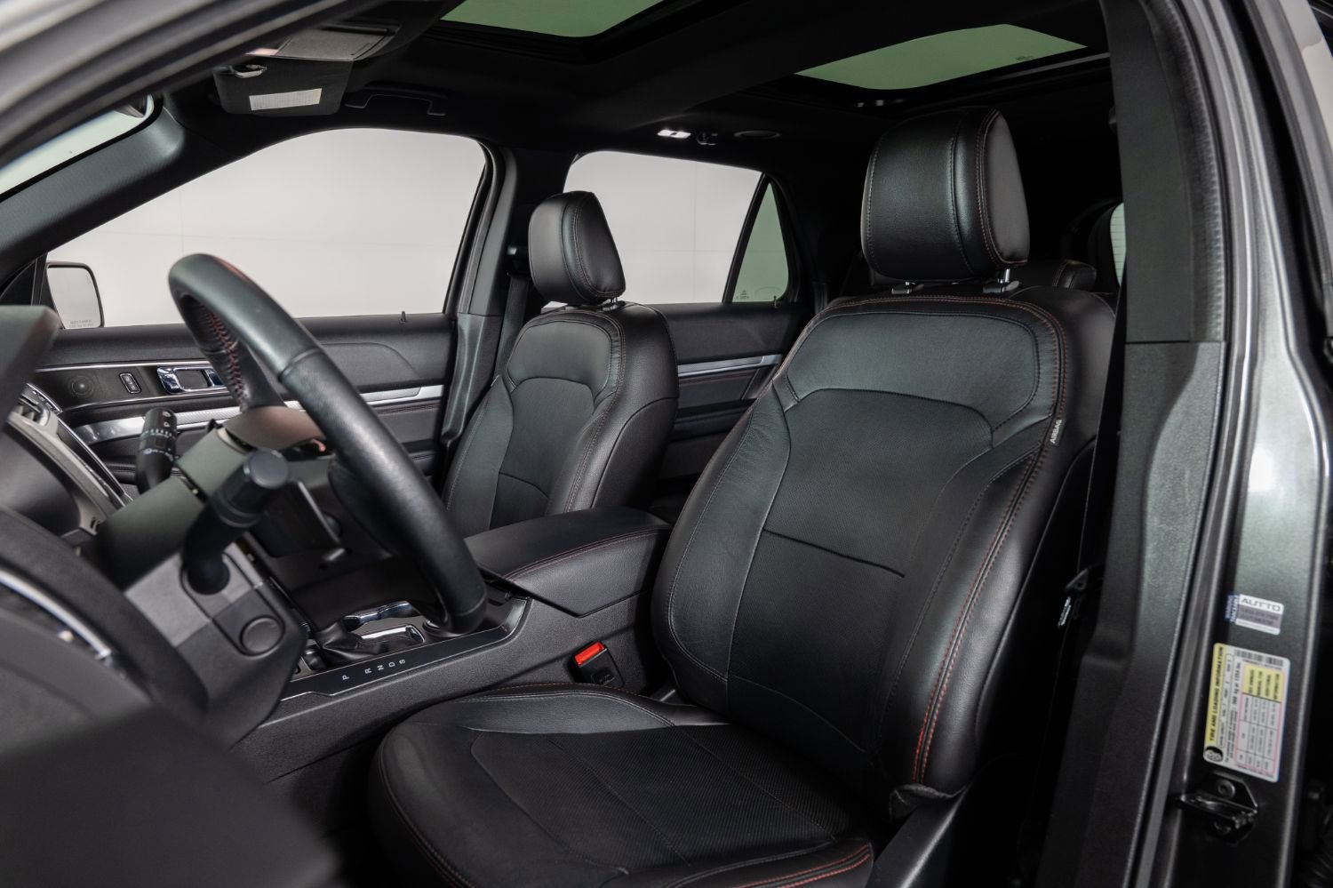 Used 2018 Ford Explorer Sport w/ Equipment Group 401A image 15