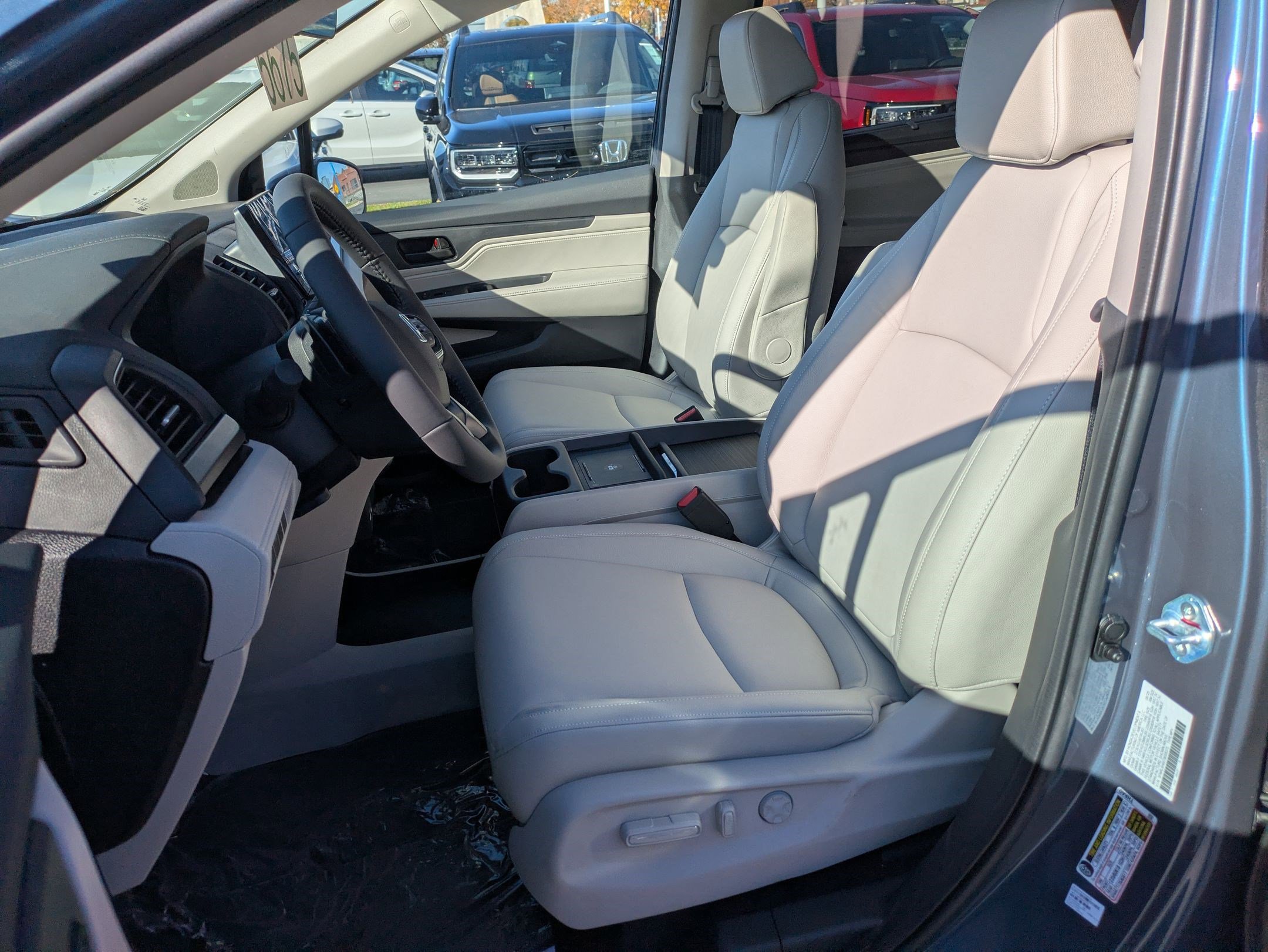 New 2026 Honda Odyssey EX-L image 16