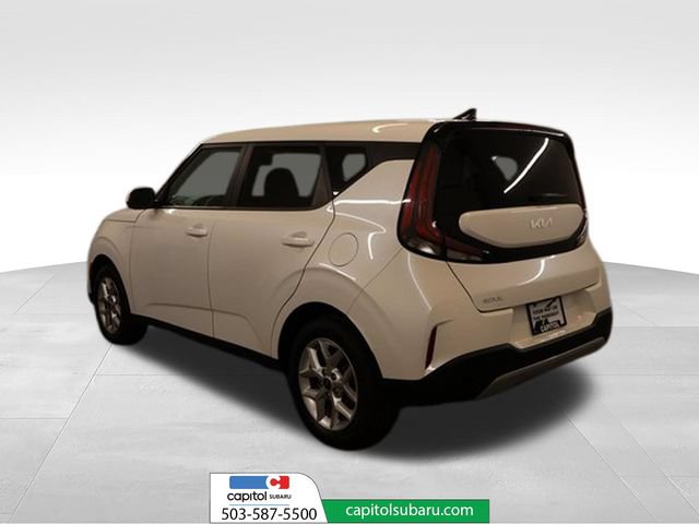 Used 2023 Kia Soul LX w/ LX Technology Package FWD image 5