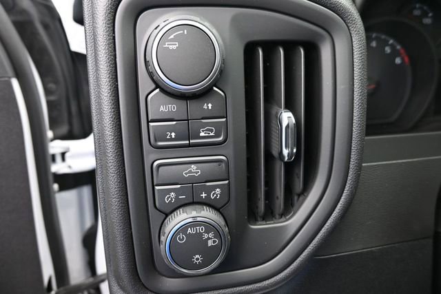 New 2026 Chevrolet Silverado 1500 W/T w/ Trailering Package AWD/4WD image 32