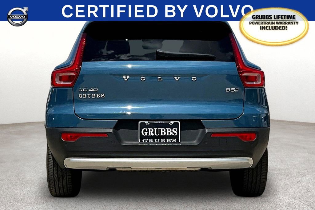 Used 2023 Volvo XC40 B5 Plus w/ Protection Package Premier image 7