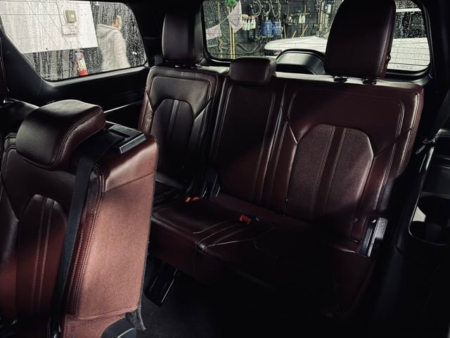 Used 2024 Ford Expedition Limited image 25