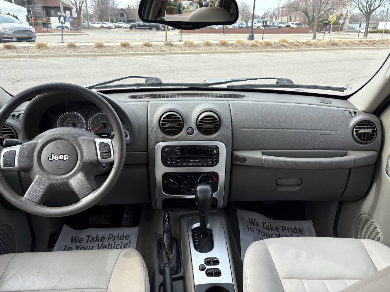 Used 2005 Jeep Liberty Limited image 20