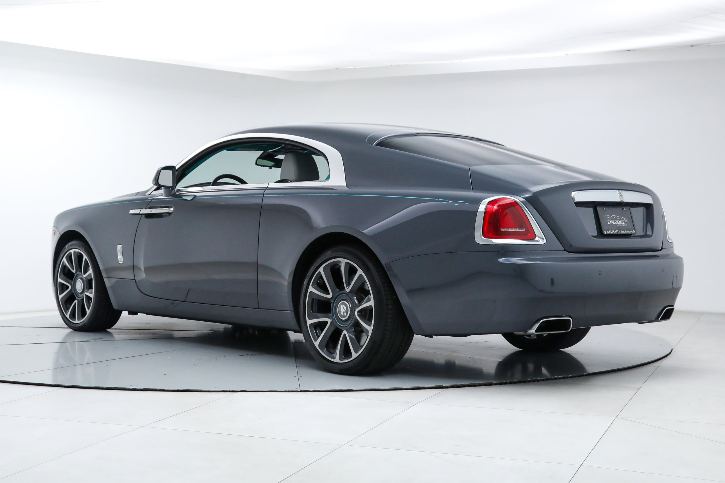 Used 2021 Rolls-Royce Wraith RWD image 3