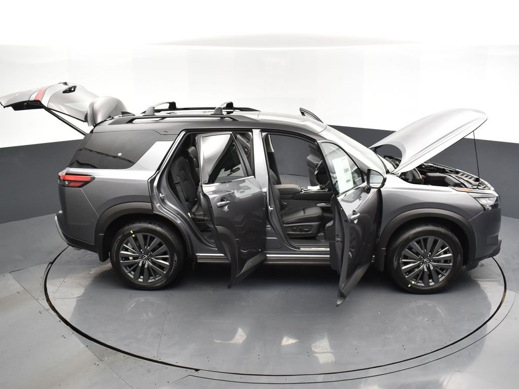 Certified 2025 Nissan Pathfinder SL w/ SL Premium Package image 34
