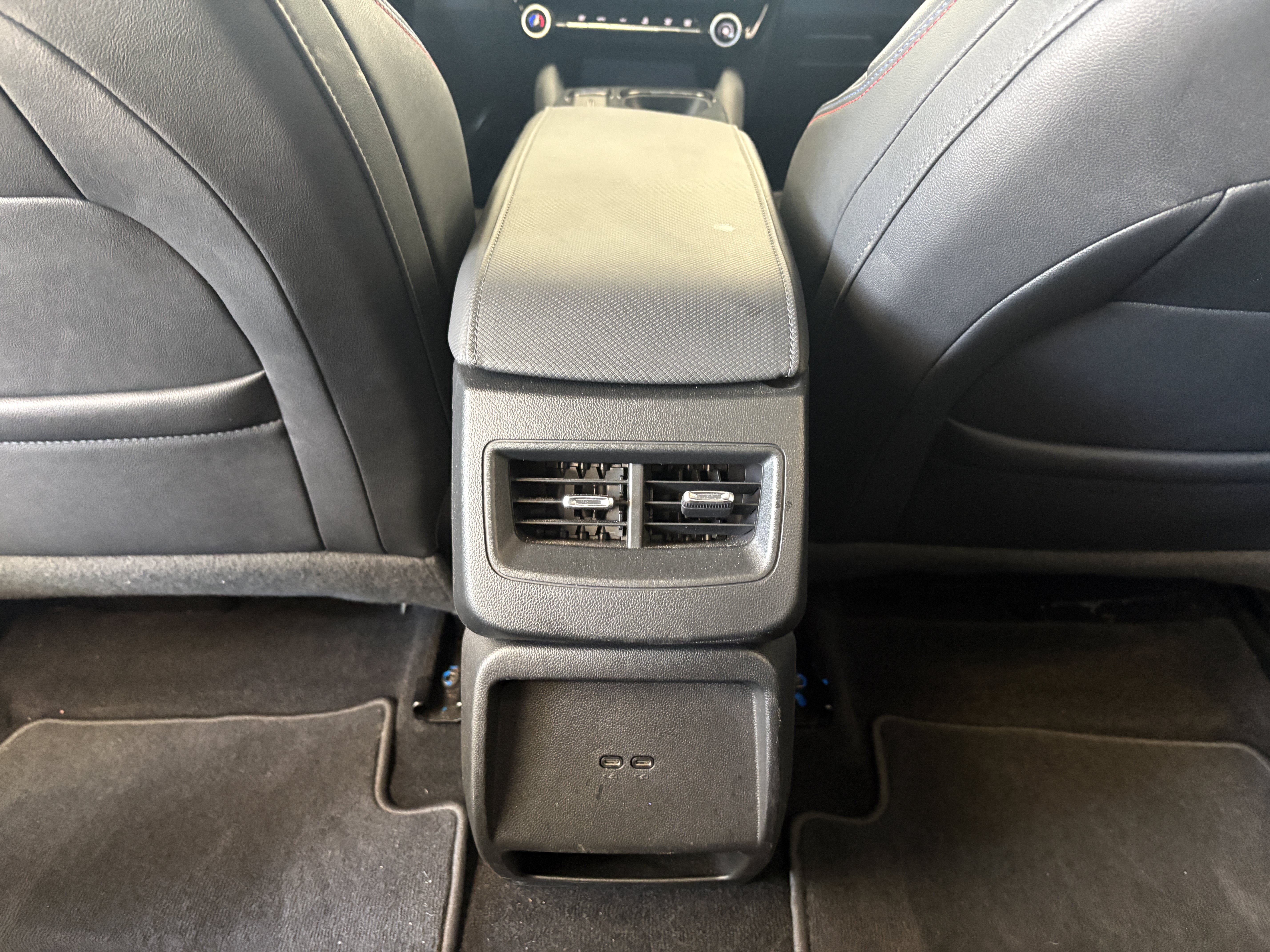 Used 2025 Chevrolet Equinox EV RS FWD image 22
