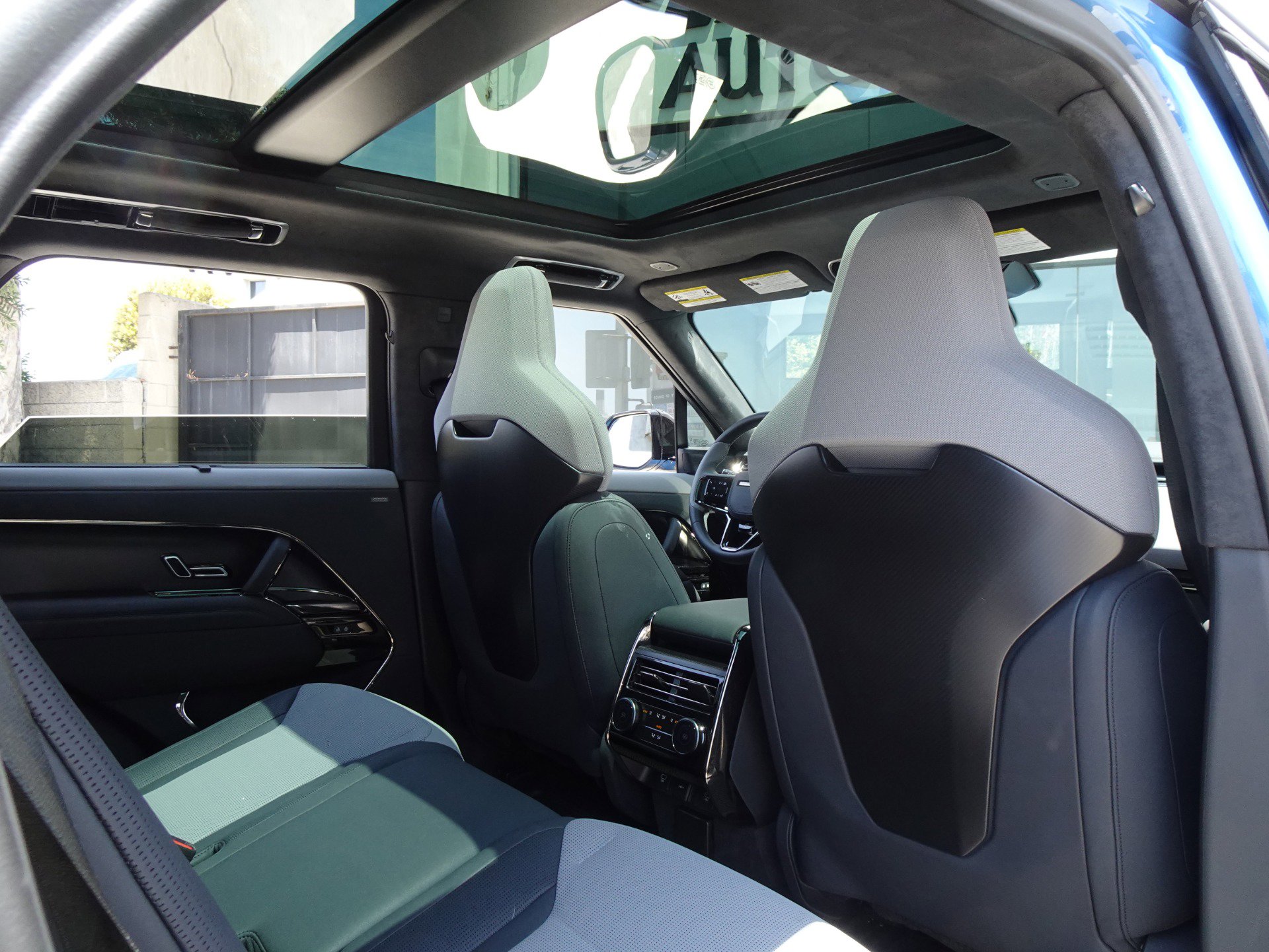 Used 2024 Land Rover Range Rover Sport SV Edition One Carbon Bronze AWD/4WD image 21