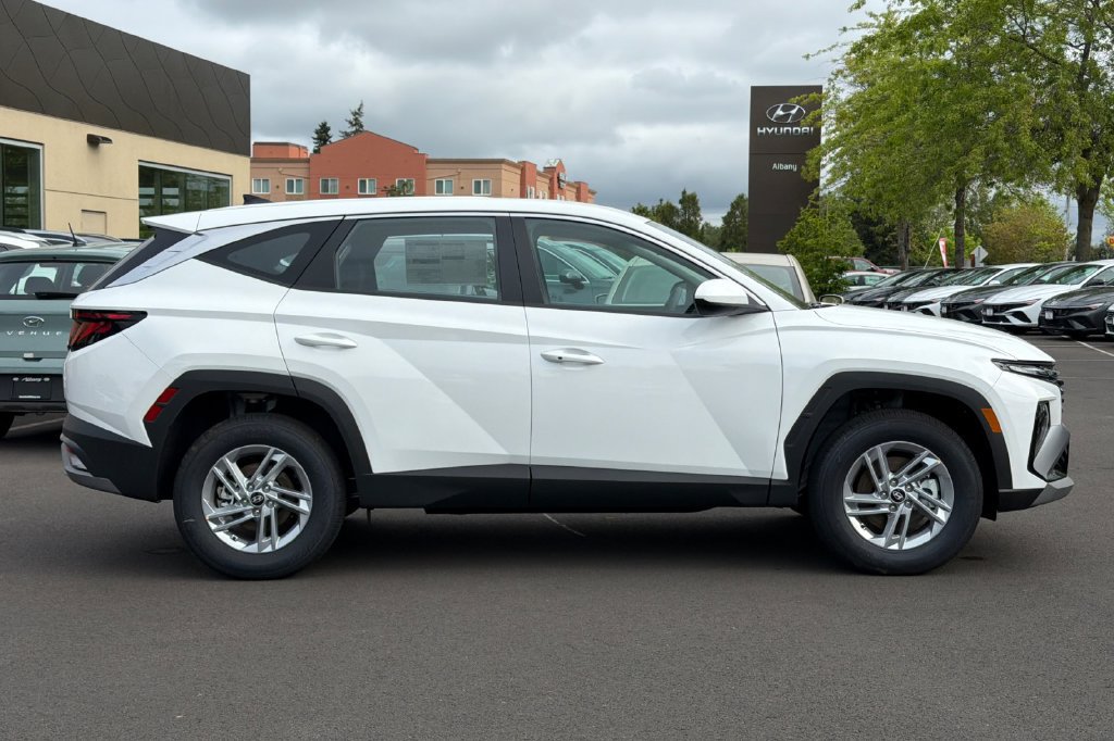 New 2026 Hyundai Tucson SE AWD/4WD image 3