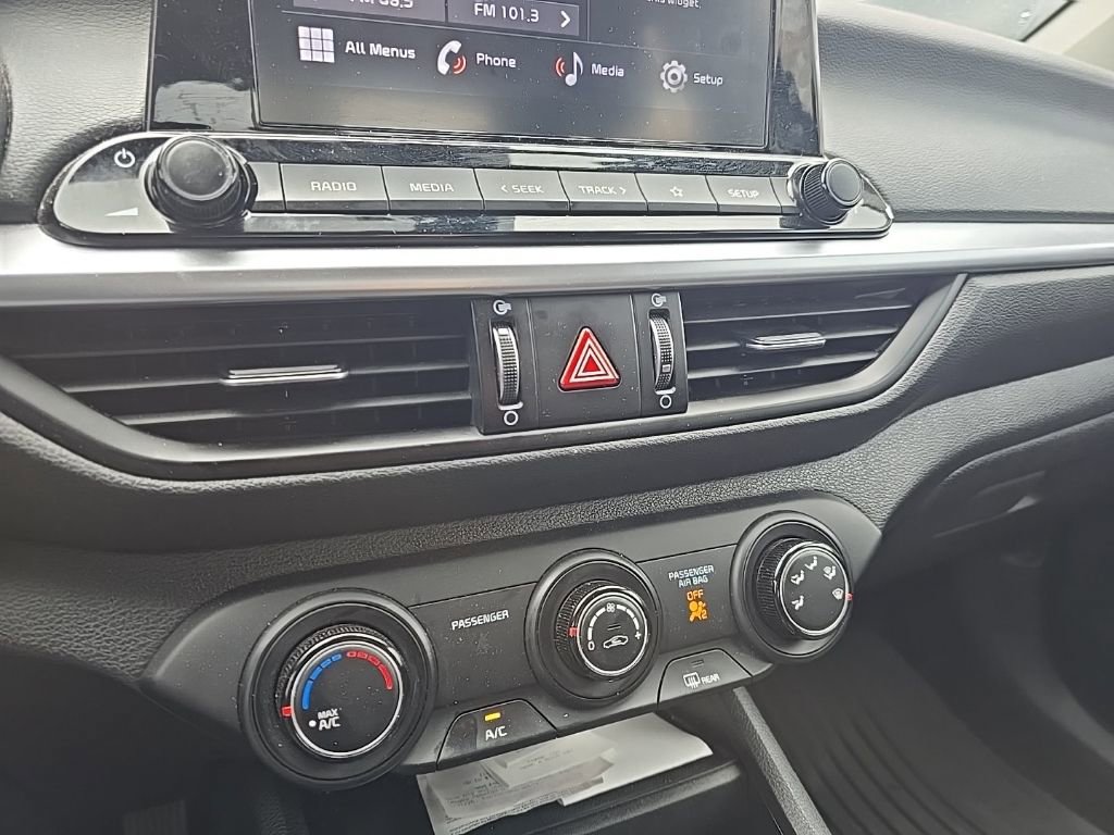 Used 2022 Kia Forte LXS w/ LXS Technology Package image 20
