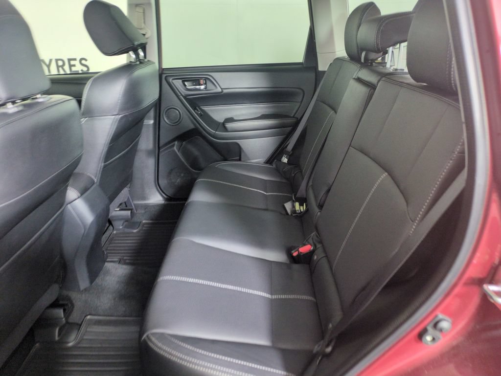 Used 2018 Subaru Forester 2.5i Touring AWD/4WD image 24