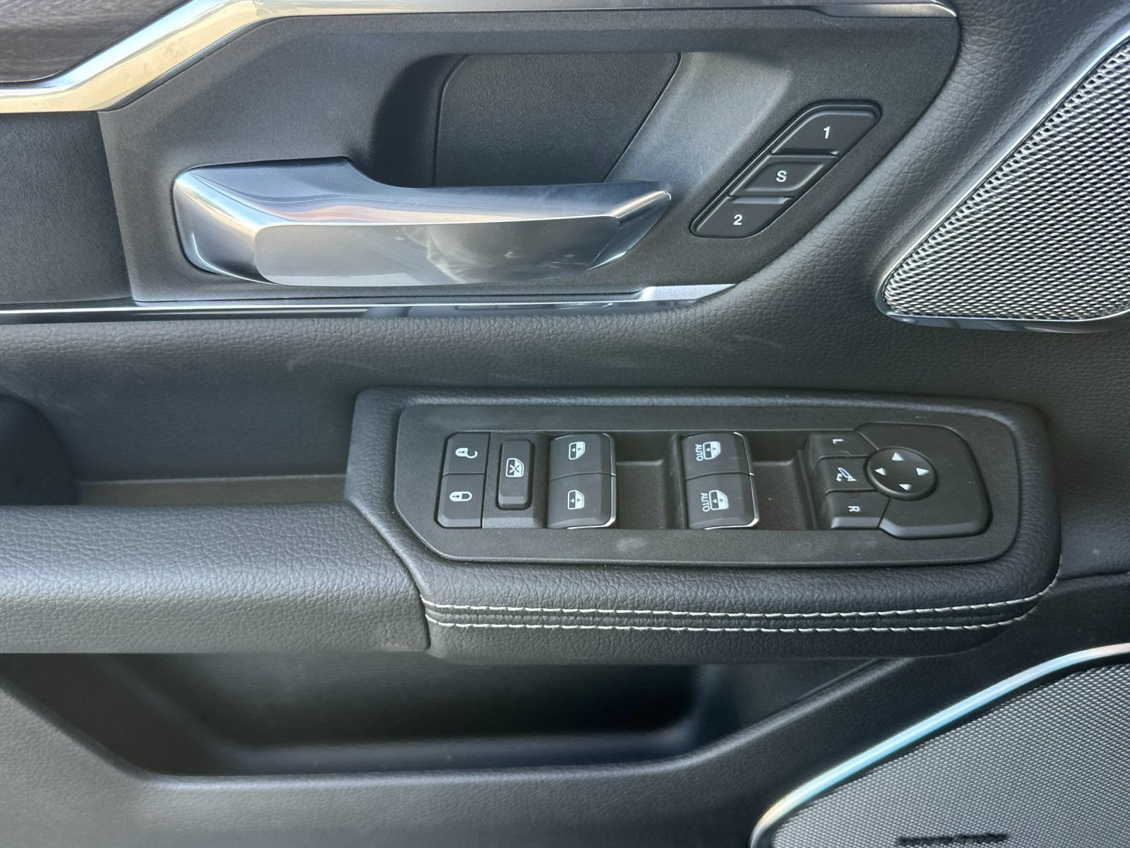 New 2026 RAM 1500 Laramie w/ Night Edition AWD/4WD image 11