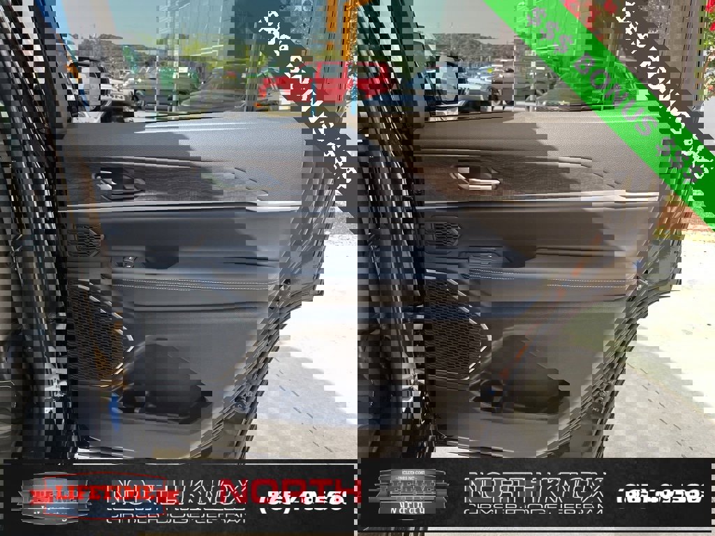 New 2025 Jeep Grand Cherokee L Limited w/ Black Appearance Package image 28