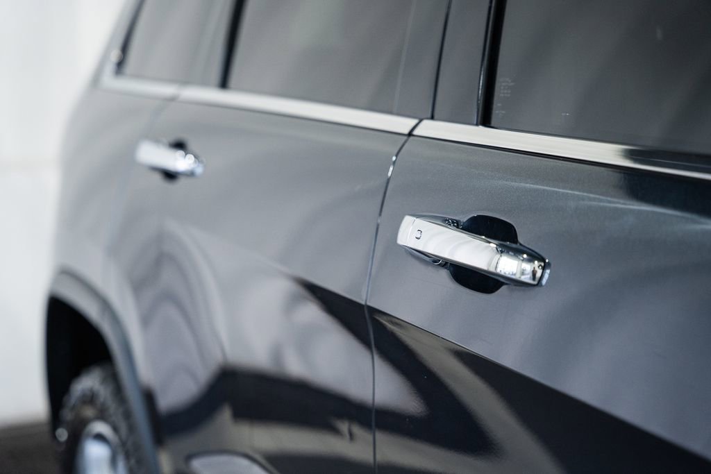 Used 2014 Jeep Grand Cherokee Limited image 19