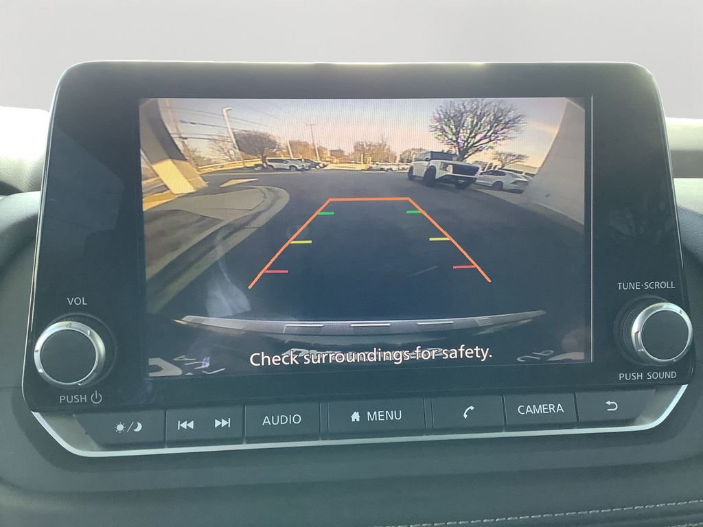 Used 2023 Nissan Rogue SV image 26