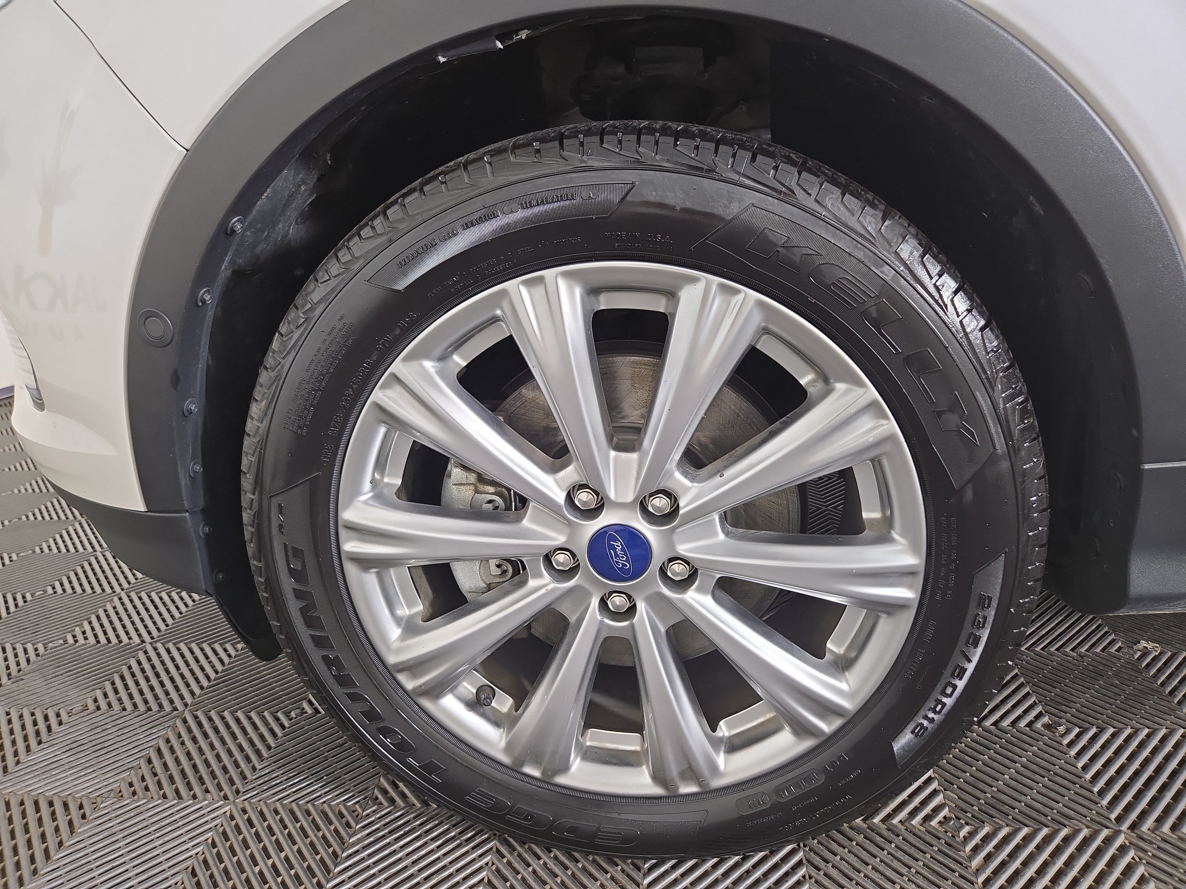 Used 2017 Ford Escape Titanium w/ Equipment Group 301A FWD image 34