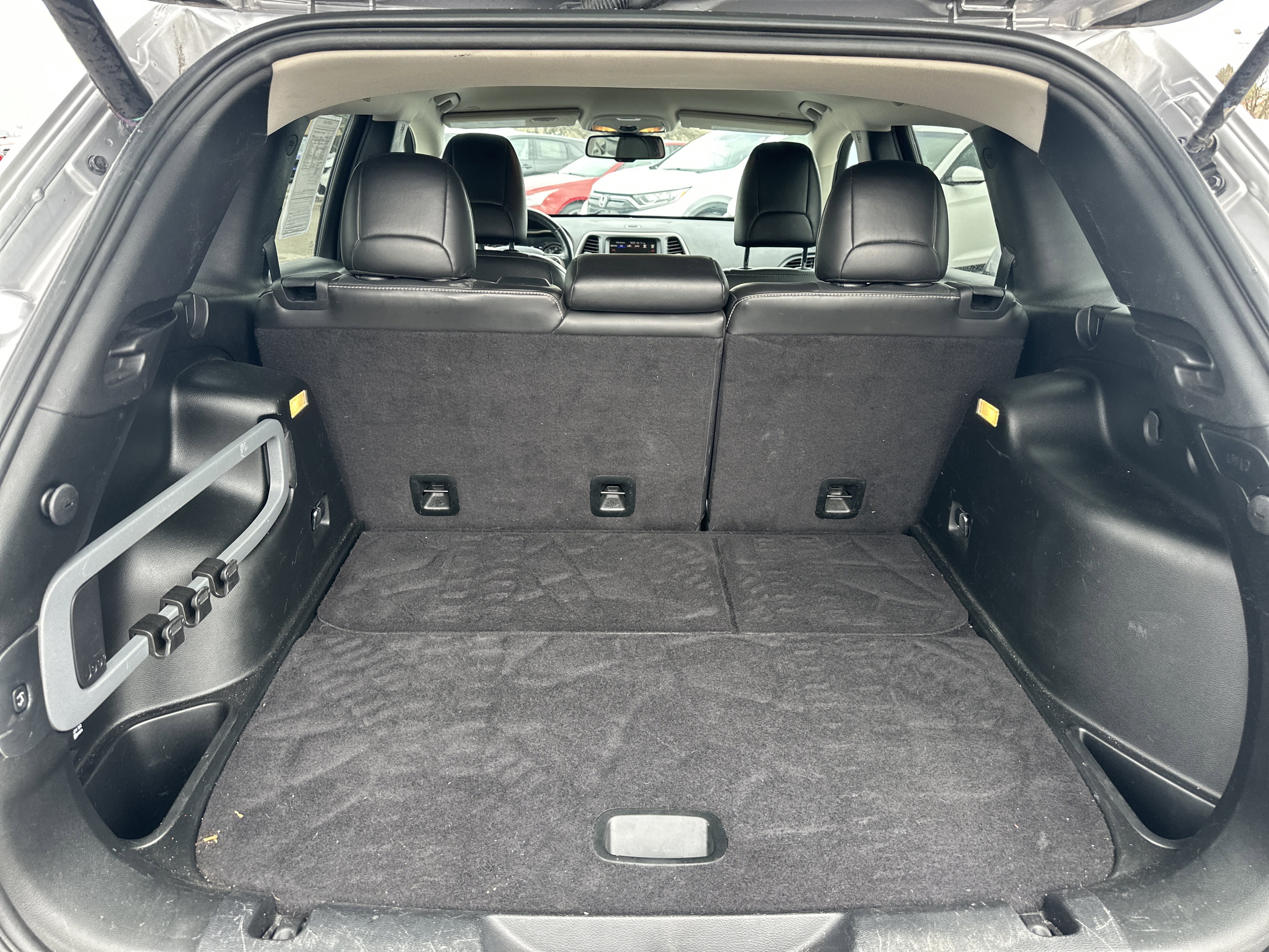 Used 2018 Jeep Cherokee Limited w/ High Altitude Package image 12